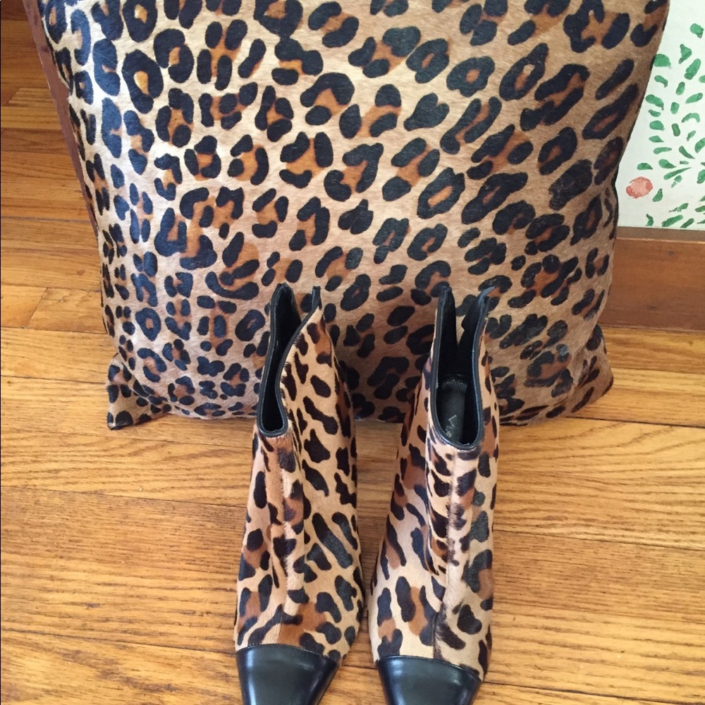 Pony skin ankle boots